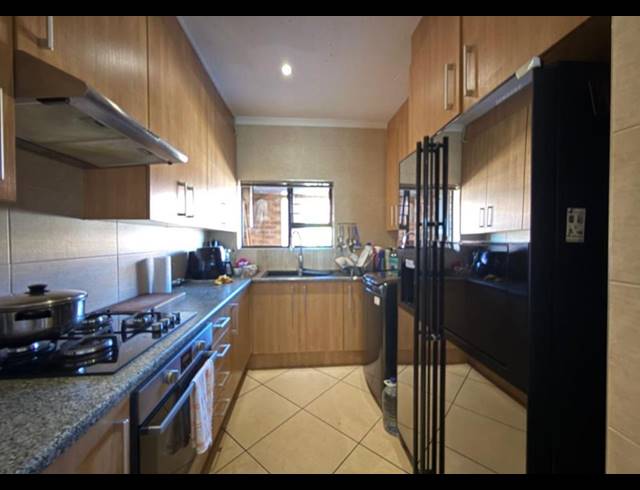 2 BEDROOM TOWNHOUSE FOR SALE IN LIEFDE EN VREDE
